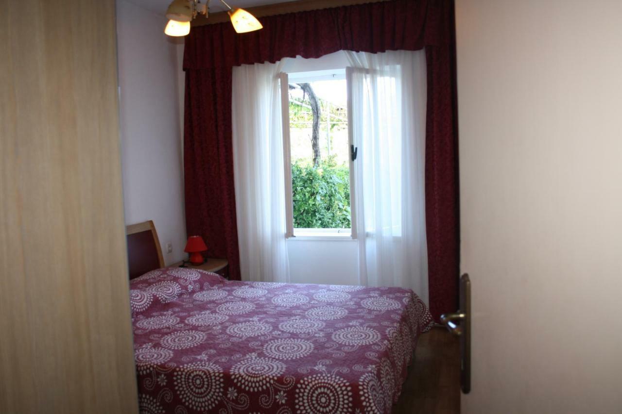 Apartments Sandra Palit エクステリア 写真
